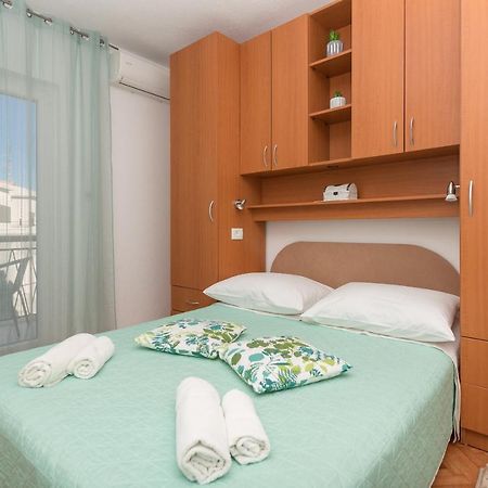 Apartments Dalmato Макарска Экстерьер фото
